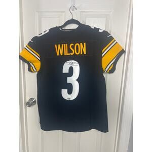 Official Steelers jersey, signed by Russell Wilson w/ fanatics authentication